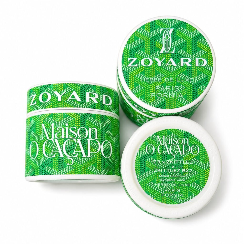 Trio of Zoyard Green Herbe de Luxe jars by Maison O Caçapo featuring green chevron pattern and premium Paris‑Fornia branding.